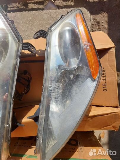Фара на Nissan murano