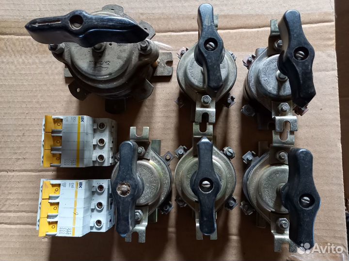 Выключатель