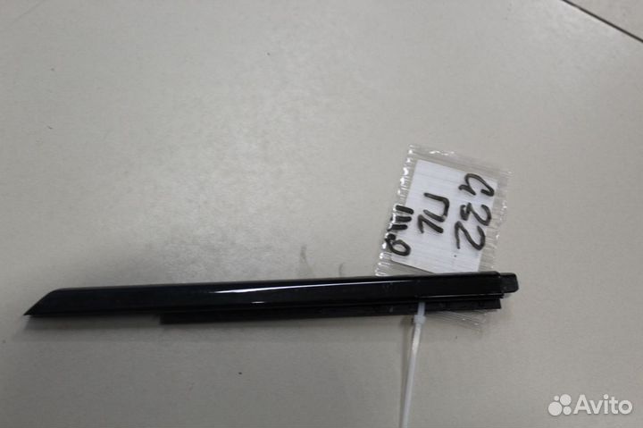 Молдинг стекла передней левой двери BMW 6 G32 Gran