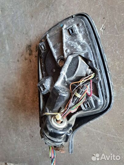 Зеркало боковое правое на BMW E65