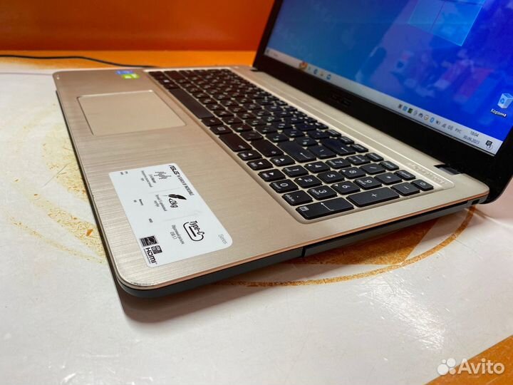 Asus 15