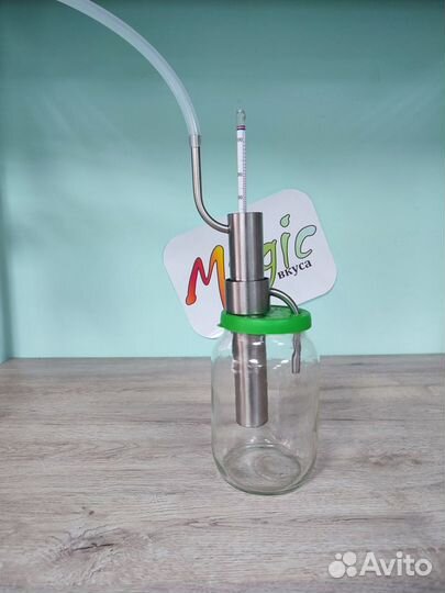 Попугай на банку, крышка пвх