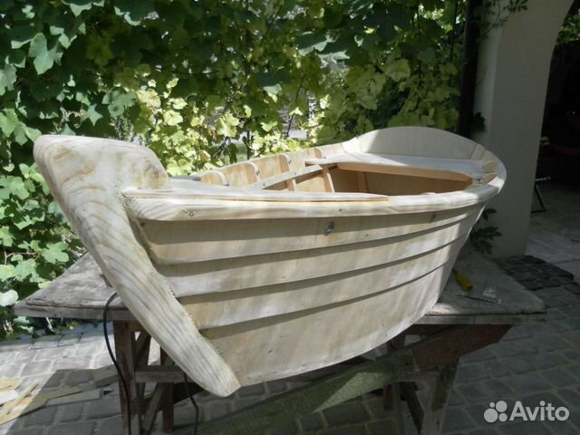 Лодка декоративная