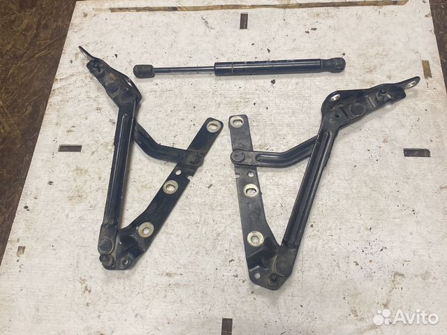 Петля крышка багажника Форд Фокус 2 седан