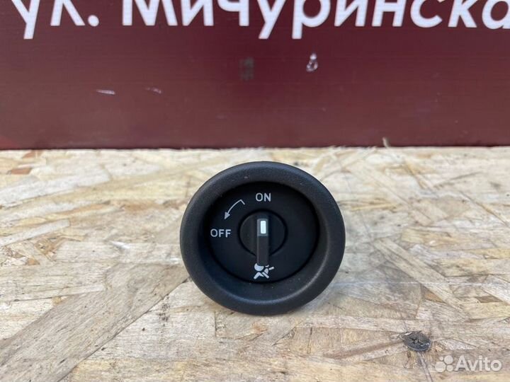 Выключатель подушки безопасности Renault Logan