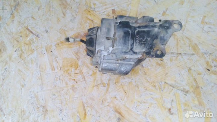 Противотуманная фара Субару легаси В11