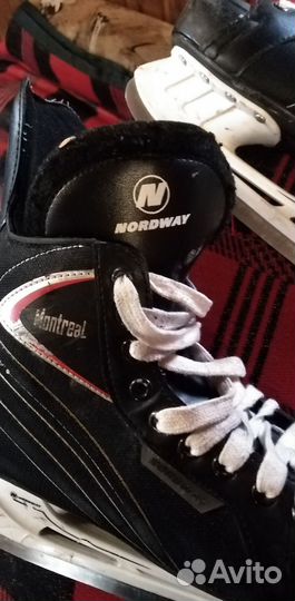 Коньки хоккейные