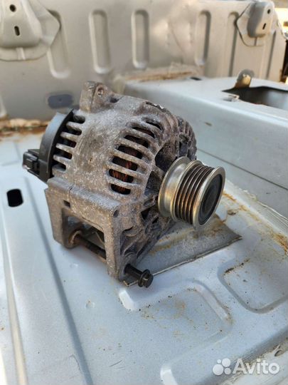 Генератор на Renault Megan 2