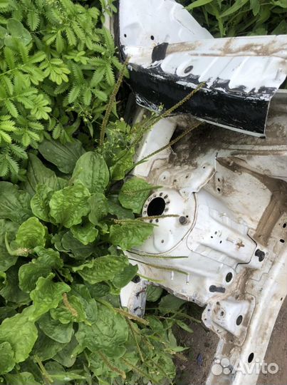 Лонжерон Kia Rio 3