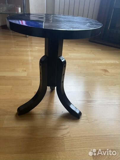 Стол круглый крутящийся для фортепиано