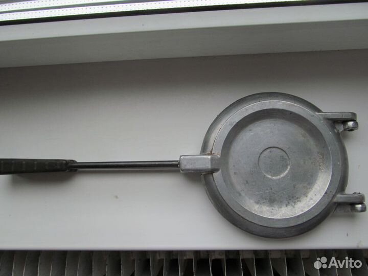 Форма для выпечки орехов, орешница