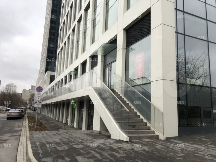 Сдам торговое помещение, 238.5 м²