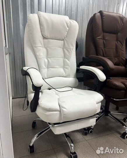 Офисное кресло