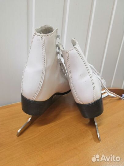 Коньки фигурные детские 33размер