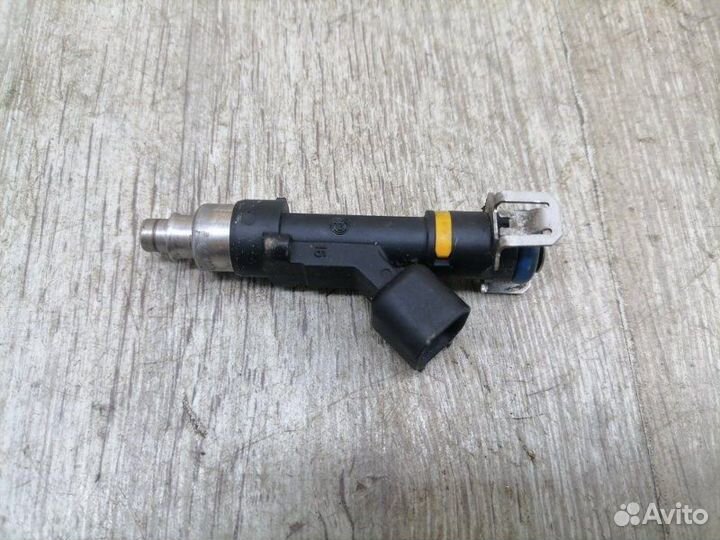 Форсунка Mazda 6 GG L3C1 2006