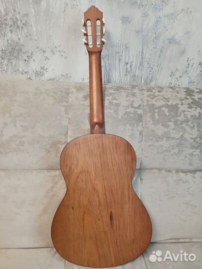 Классическая гитара yamaha c40