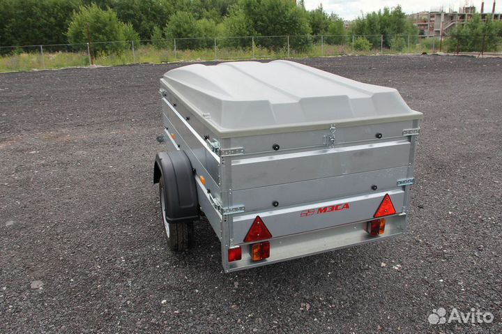 Автомобильный прицеп с крышкой (борта 60 см)
