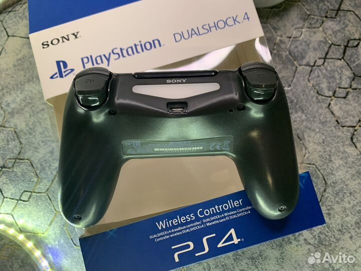Геймпад DualShock 4 v.2