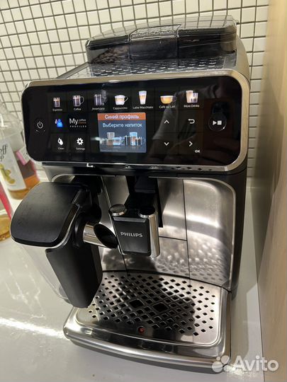 Кофемашина Philips LatteGo EP5447/90