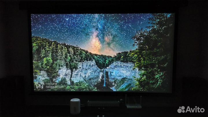 Домашний кинотеатр с экраном проектора benq 1070+