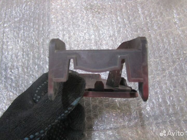 Крышка форсунки омывателя левая Audi A5/S5 (F5) 20