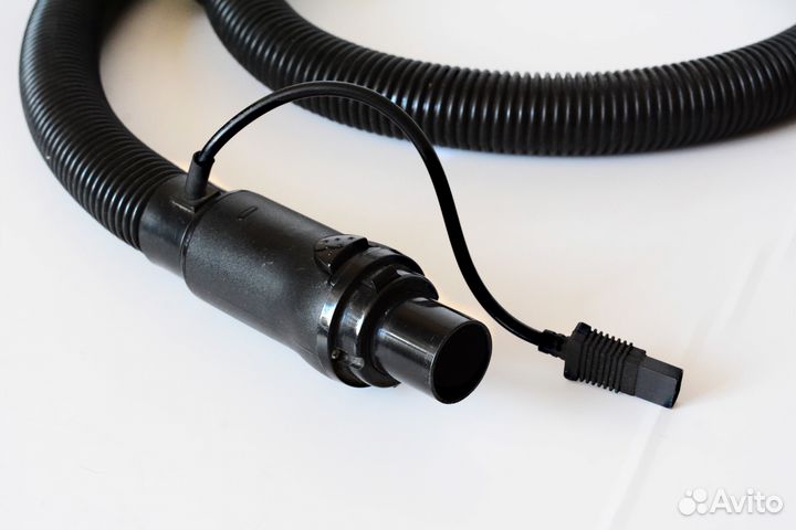 Шланг для пылесоса с управлением на ручке
