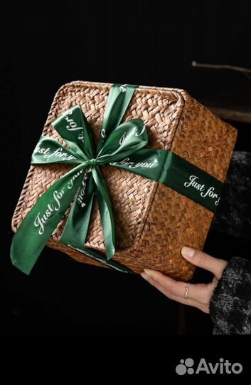 Новый подарочный набор Starbucks в корзинке