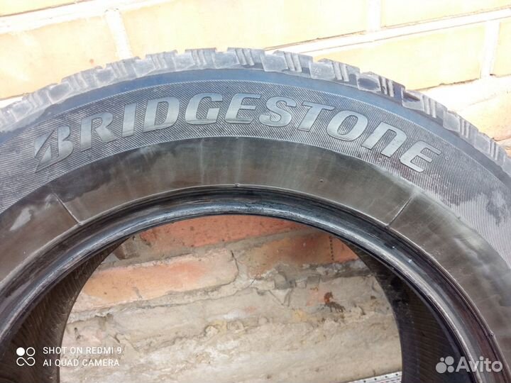 Bridgestone Blizzak Spike-01 205/65 R15 98H