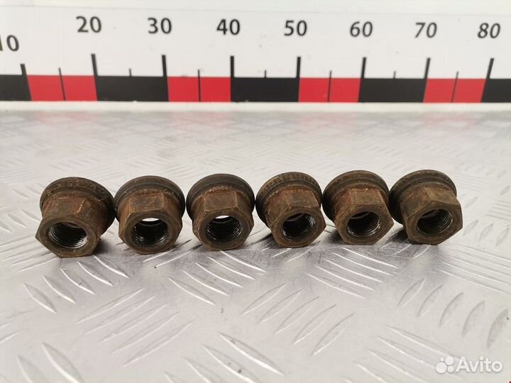 Болт iveco Daily 3 2006 5801260057