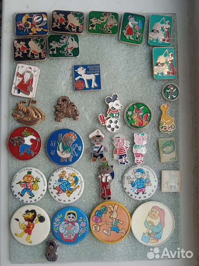 Детские значки ссср,новый год,зеркальные