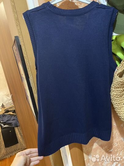 Жилетка на мальчика новая 158