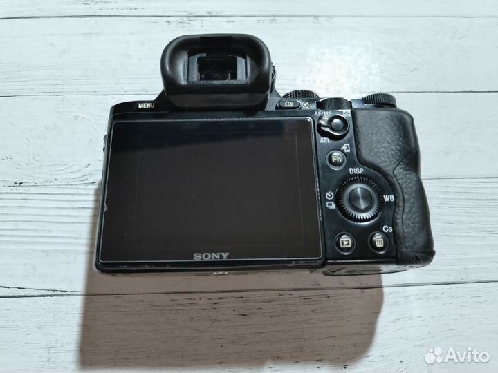 Полнокадровый фотоаппарат Sony a7 Body