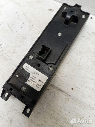 Блок управления стеклоподъемниками и зеркалами AM5