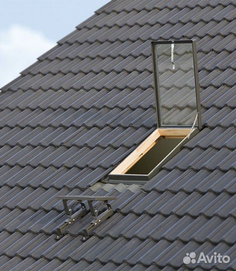 Окно-люк выход на крышу Fakro