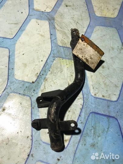 Трубка системы охлаждения двс 06B103213C