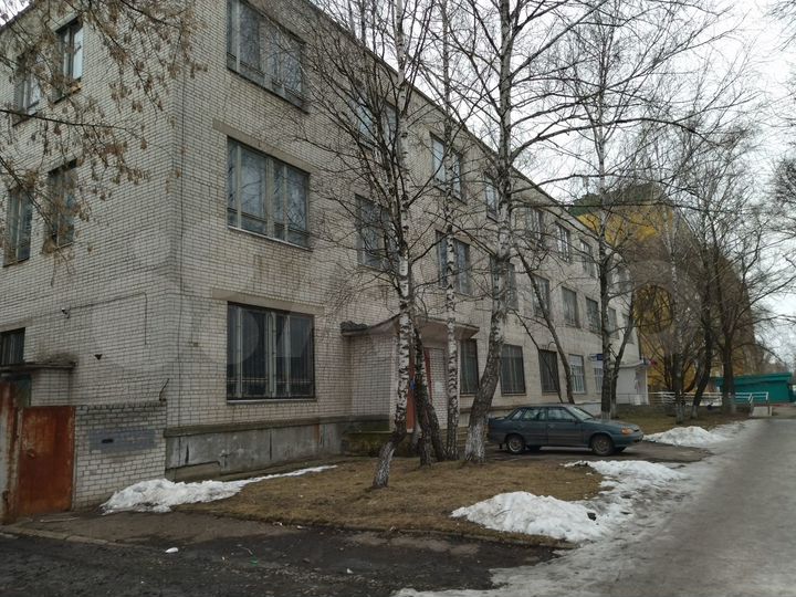 Продам помещение свободного назначения, 1825.7 м²