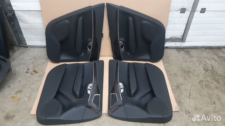 Вольво XC90 2015- обшивки дверей комплект карты