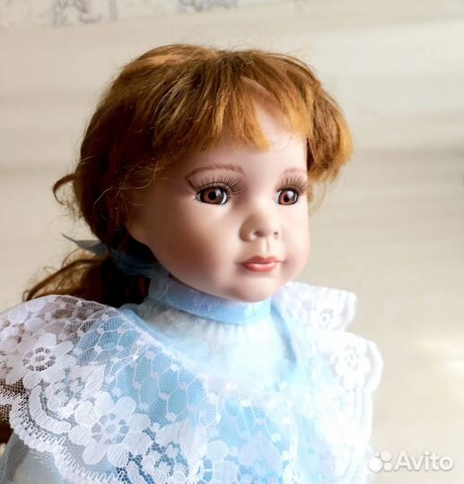 Кукла фарфоровая коллекционная Porcelain Doll