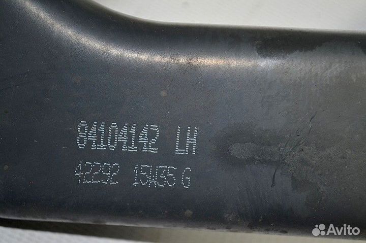 Петля нижней решетки радиатора, левая volvo FH (01