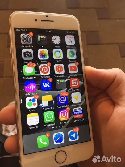 iPhone 8, 64 ГБ