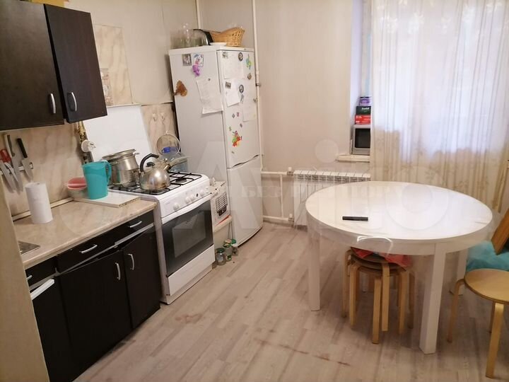 2-к. квартира, 52 м², 1/10 эт.