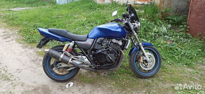 Honda cb400 vtec 1