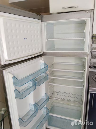 Холодильник Электролюкс