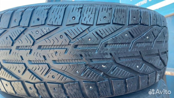 Kormoran SUV Stud 225/65 R17 106T