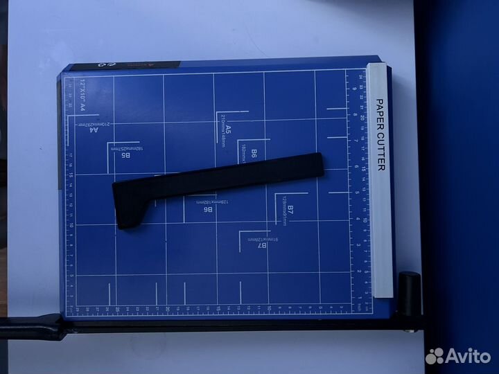 Резак для бумаги сабельный