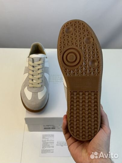 Maison Margiela Replica White 7US