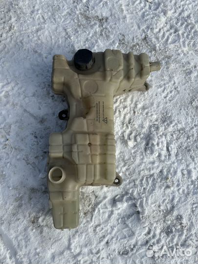 Volvo fl 240 Renault midlum расширительный бачок