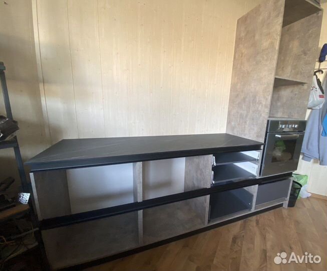 Кухонный гарнитур с выставки