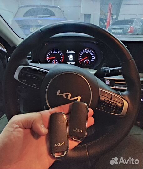 Смарт ключ Kia / Киа, с программированием в авто