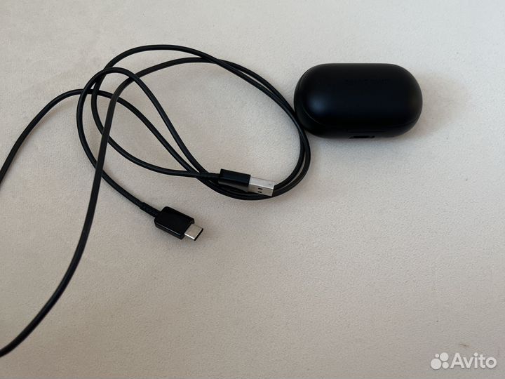 Беспроводные наушники Samsung Gear IconX